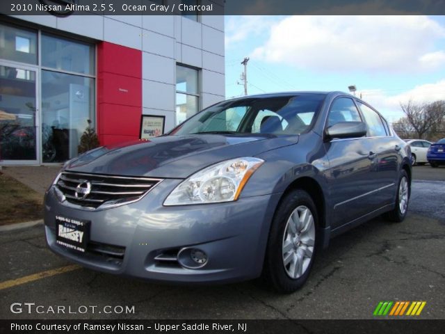 2010 Nissan Altima 2.5 S in Ocean Gray