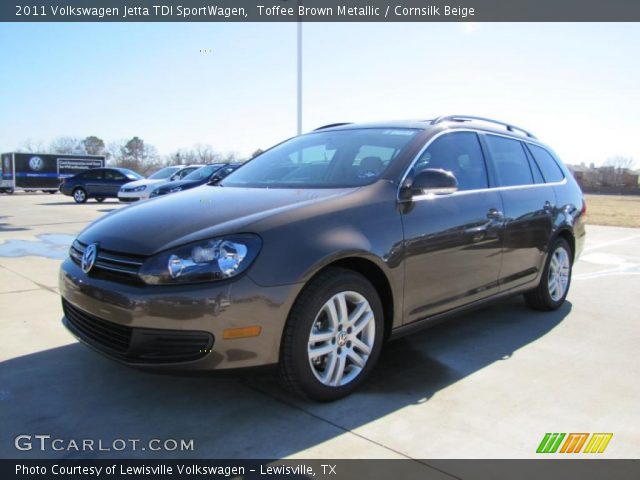 2011 Volkswagen Jetta TDI SportWagen in Toffee Brown Metallic
