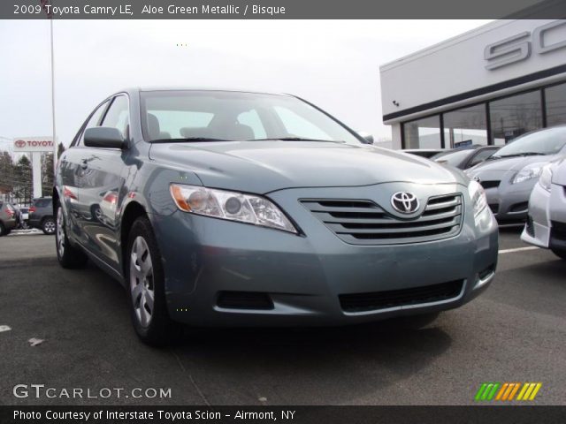 2009 Toyota Camry LE in Aloe Green Metallic