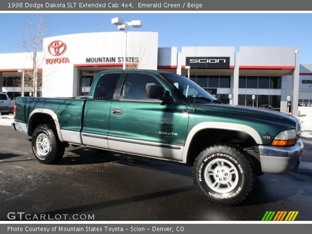 1998 Dodge Dakota SLT Extended Cab 4x4 in Emerald Green