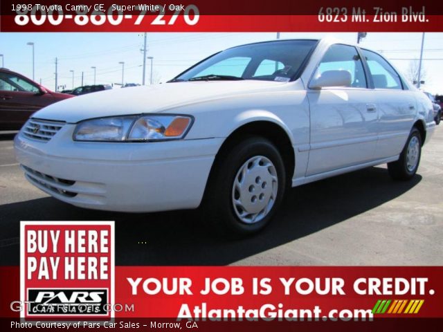 1998 Toyota Camry CE in Super White
