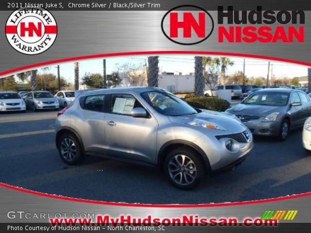 2011 Nissan Juke S in Chrome Silver