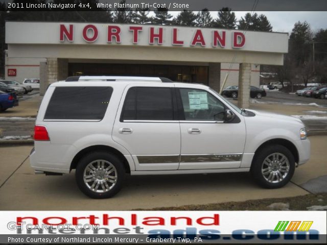 2011 Lincoln Navigator 4x4 in White Platinum Tri-Coat
