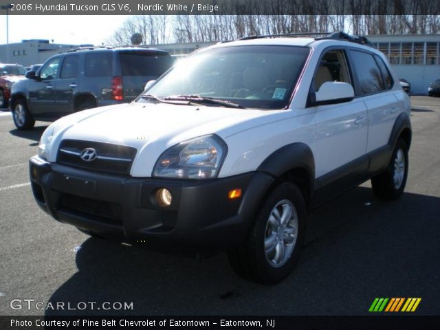 2006 Hyundai Tucson GLS V6 in Nordic White