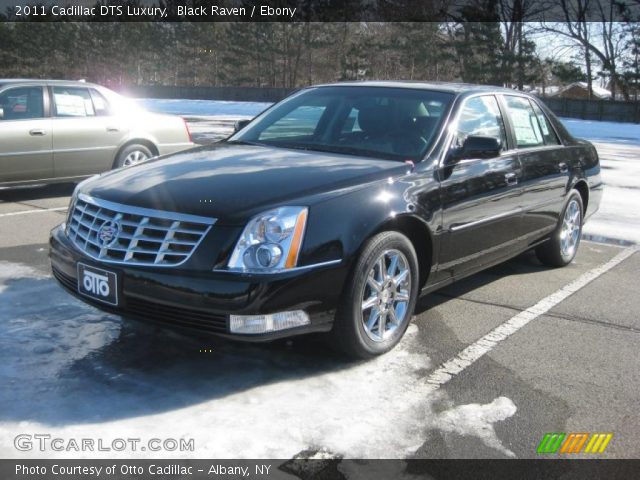 2011 Cadillac DTS Luxury in Black Raven