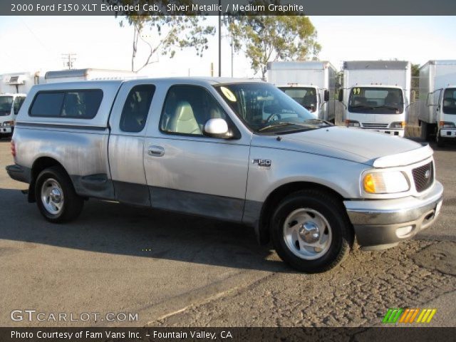 2000 Ford F150 XLT Extended Cab in Silver Metallic