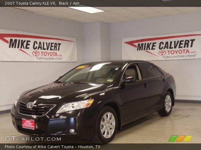 2007 Toyota Camry XLE V6 in Black