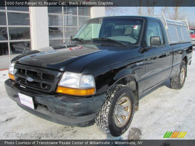 2000 Ford Ranger XL Regular Cab in Black