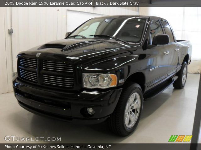 2005 Dodge Ram 1500 Laramie Quad Cab 4x4 in Black