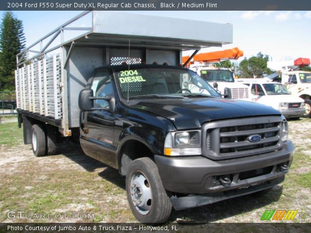 2004 Ford F550 Super Duty XL Regular Cab Chassis in Black
