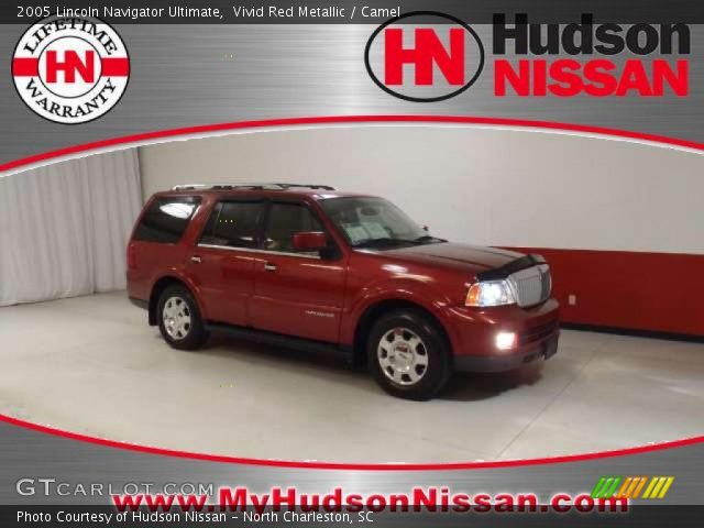 2005 Lincoln Navigator Ultimate in Vivid Red Metallic