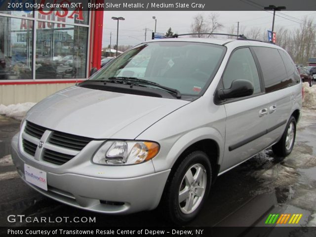 2005 Dodge Caravan SXT in Bright Silver Metallic