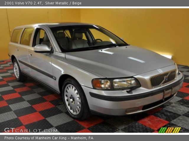 2001 Volvo V70 2.4T in Silver Metallic