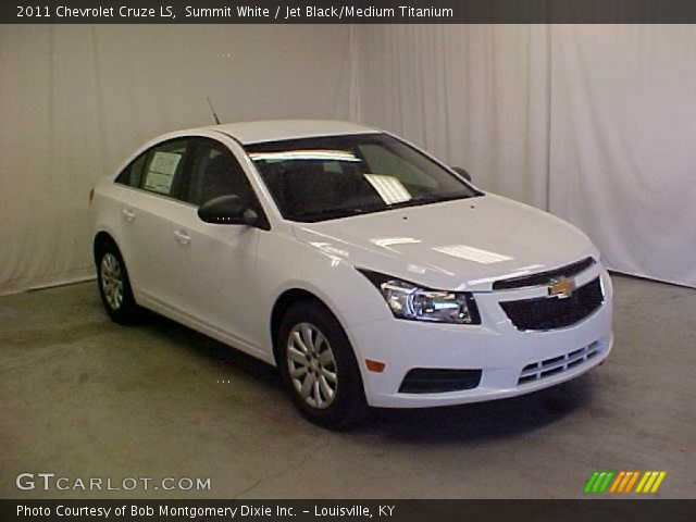 2011 Chevrolet Cruze LS in Summit White