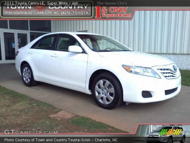 2011 Toyota Camry LE in Super White