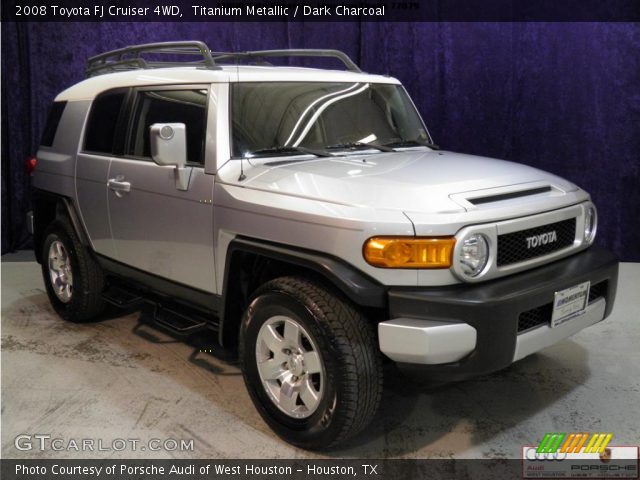 2008 Toyota FJ Cruiser 4WD in Titanium Metallic