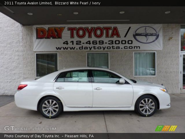 2011 Toyota Avalon Limited in Blizzard White Pearl