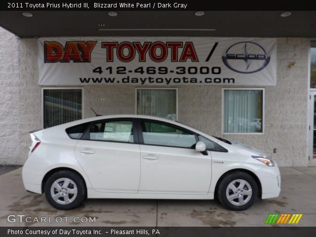 2011 Toyota Prius Hybrid III in Blizzard White Pearl