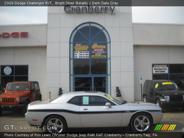 2009 Dodge Challenger R/T in Bright Silver Metallic