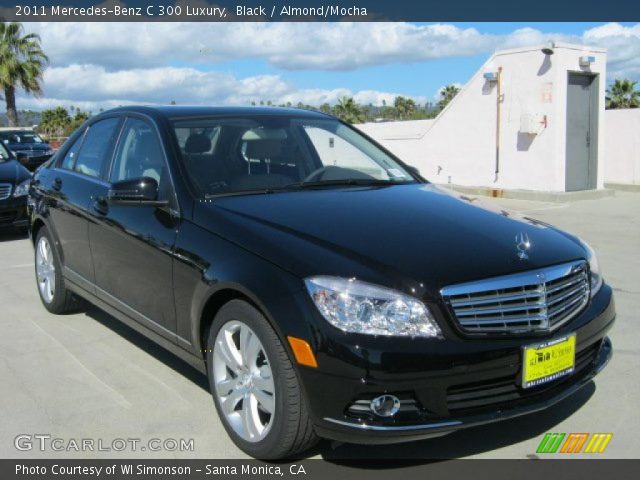 2011 Mercedes-Benz C 300 Luxury in Black