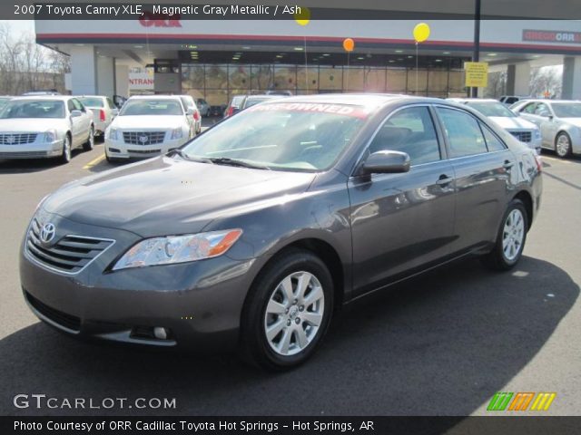 2007 Toyota Camry XLE in Magnetic Gray Metallic