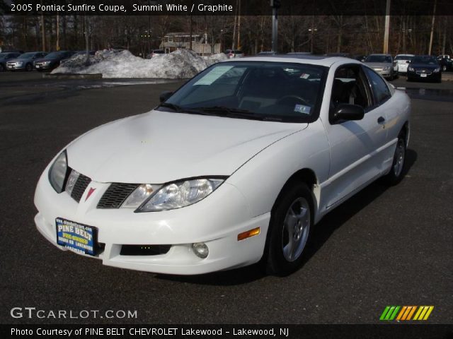 2005 Pontiac Sunfire Coupe in Summit White