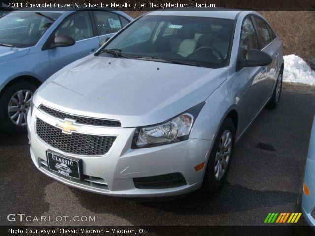 2011 Chevrolet Cruze LS in Silver Ice Metallic