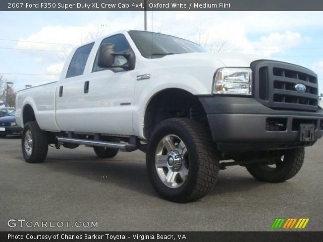 2007 Ford F350 Super Duty XL Crew Cab 4x4 in Oxford White