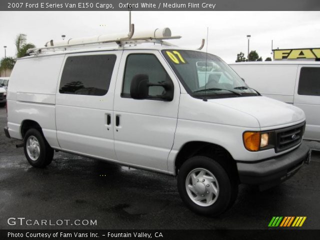 2007 Ford E Series Van E150 Cargo in Oxford White