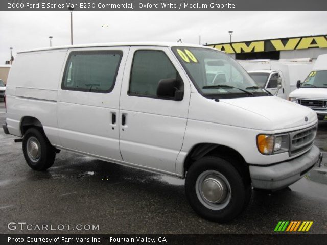 2000 Ford E Series Van E250 Commercial in Oxford White