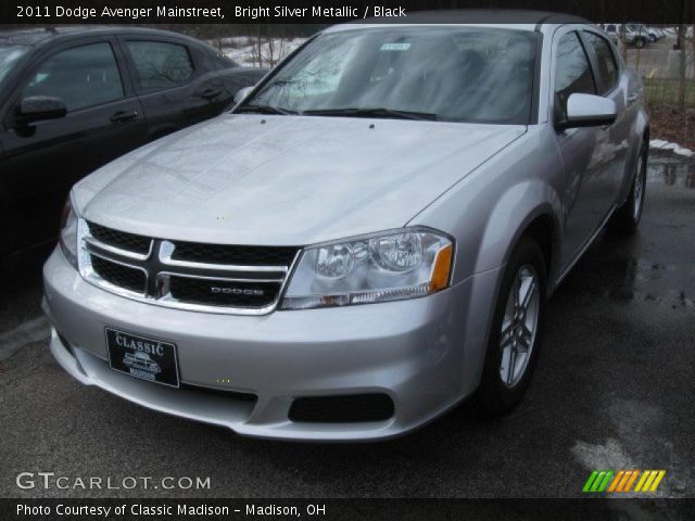 2011 Dodge Avenger Mainstreet in Bright Silver Metallic