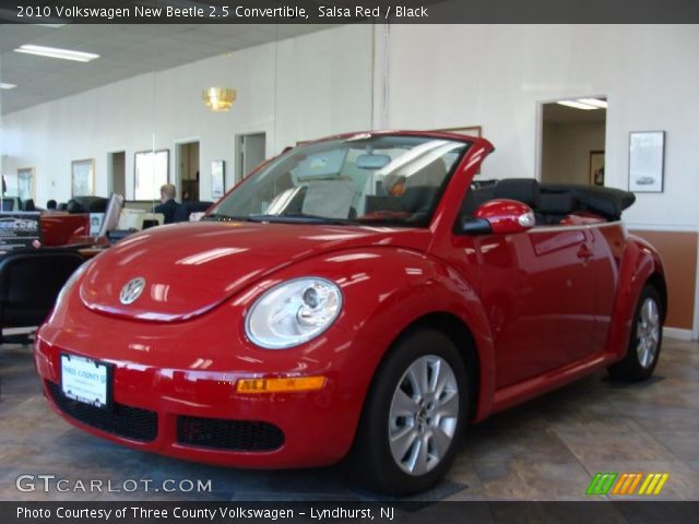 2010 Volkswagen New Beetle 2.5 Convertible in Salsa Red