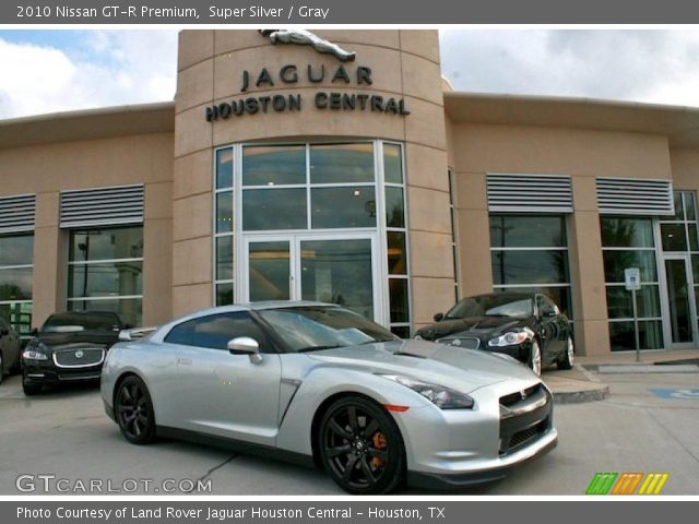 2010 Nissan GT-R Premium in Super Silver