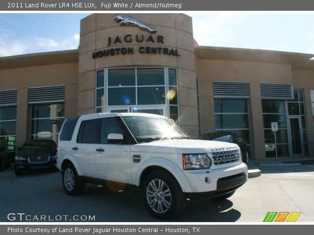 2011 Land Rover LR4 HSE LUX in Fuji White