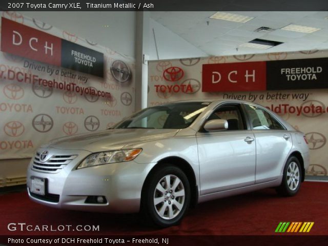2007 Toyota Camry XLE in Titanium Metallic