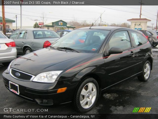 2007 Ford Focus ZX3 SES Coupe in Pitch Black