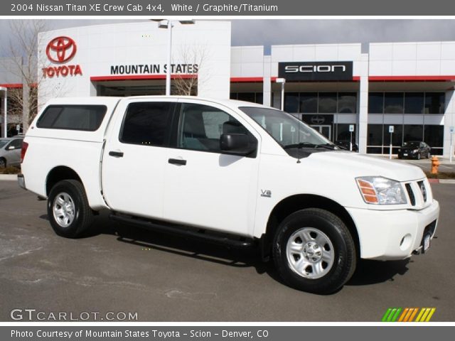 2004 Nissan Titan XE Crew Cab 4x4 in White