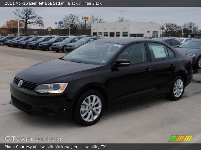 2011 Volkswagen Jetta SE Sedan in Black