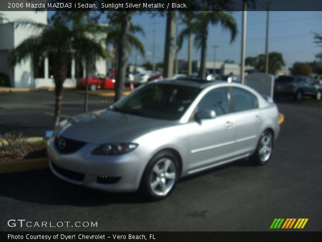 2006 Mazda MAZDA3 i Sedan in Sunlight Silver Metallic