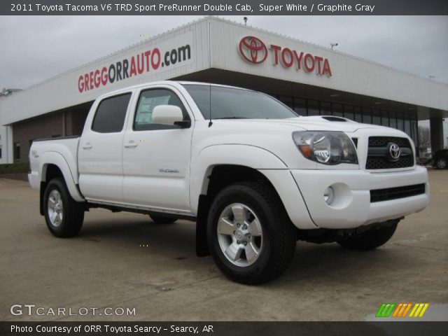 2011 Toyota Tacoma V6 TRD Sport PreRunner Double Cab in Super White