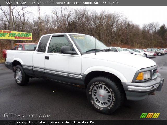 1997 GMC Sonoma SLS Sport Extended Cab 4x4 in Olympic White