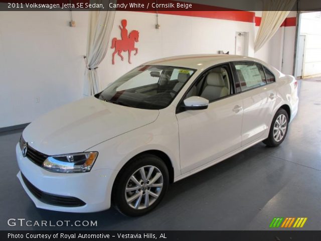 2011 Volkswagen Jetta SE Sedan in Candy White