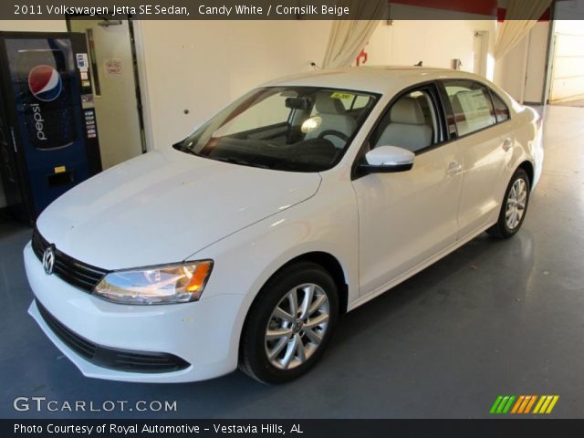 2011 Volkswagen Jetta SE Sedan in Candy White