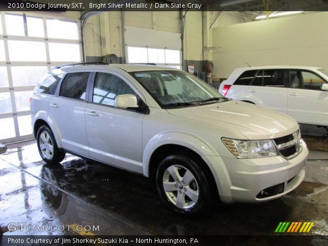 2010 Dodge Journey SXT in Bright Silver Metallic