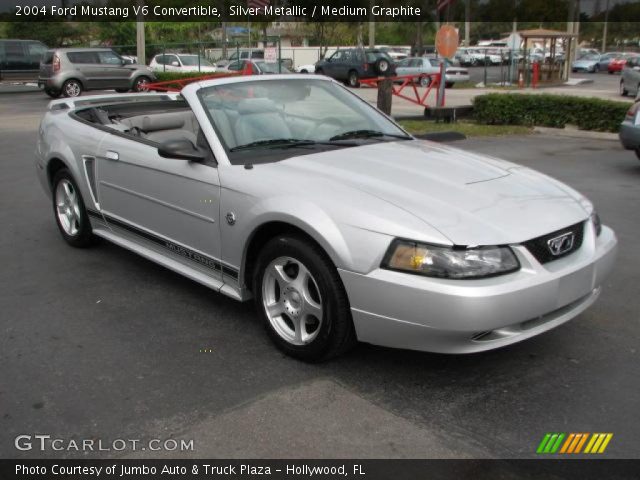 2004 Ford Mustang V6 Convertible in Silver Metallic