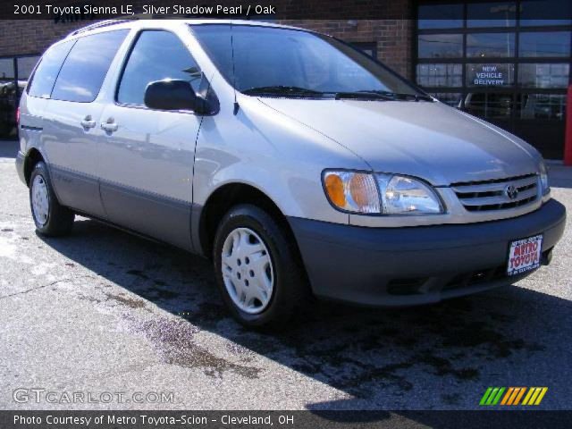 2001 Toyota Sienna LE in Silver Shadow Pearl
