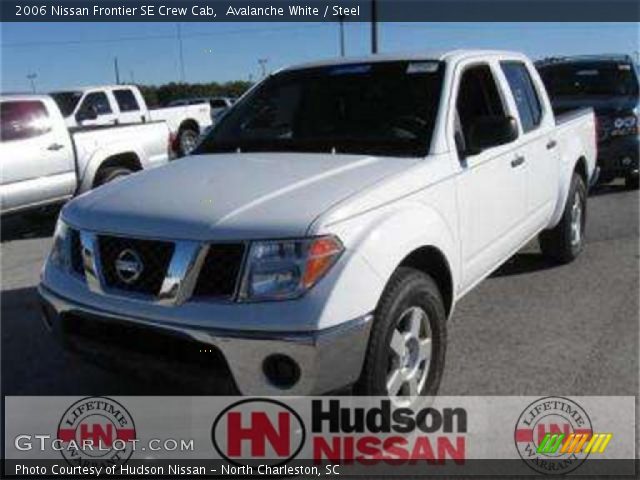 2006 Nissan Frontier SE Crew Cab in Avalanche White