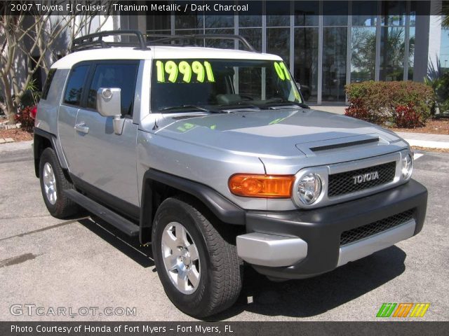 2007 Toyota FJ Cruiser  in Titanium Metallic