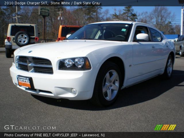 2010 Dodge Charger SXT in Stone White