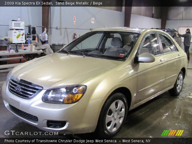 2009 Kia Spectra EX Sedan in Sand Beige Metallic